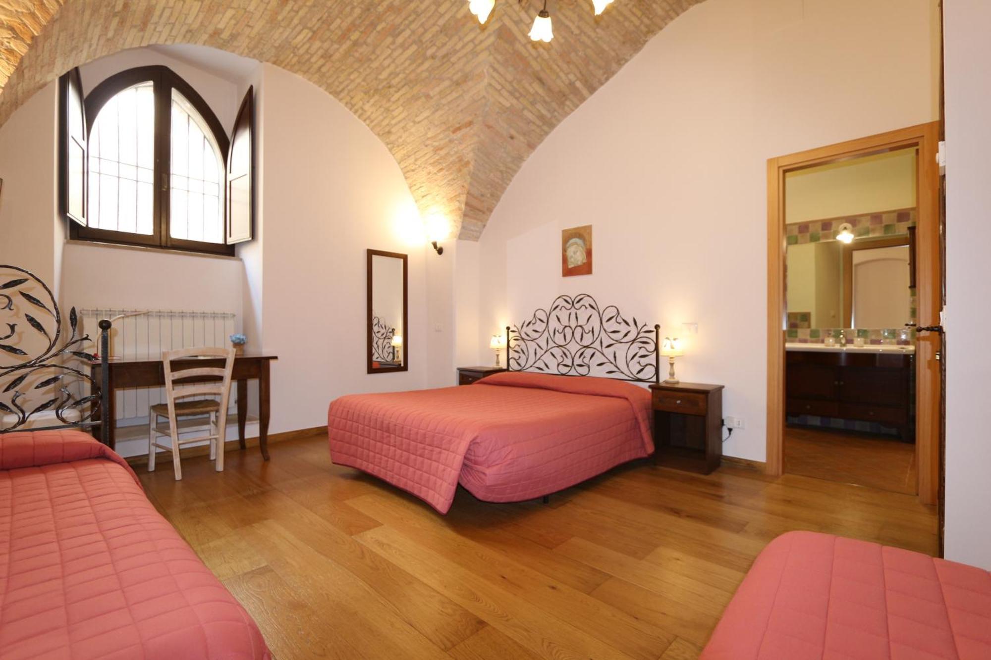 La Casina Colorata Hotel อัสซิซี ภายนอก รูปภาพ