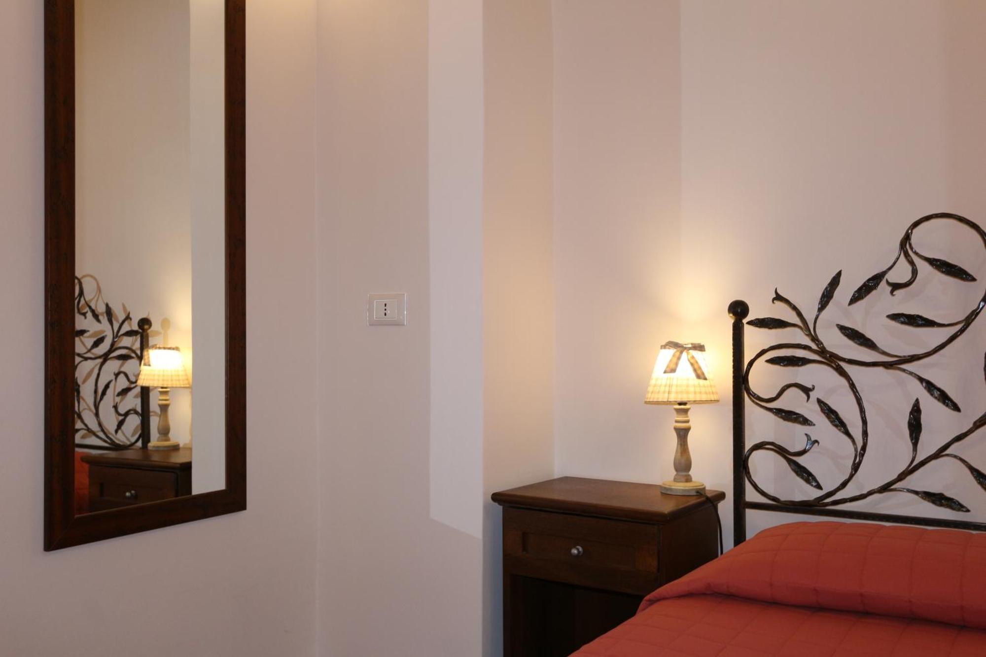 La Casina Colorata Hotel อัสซิซี ภายนอก รูปภาพ